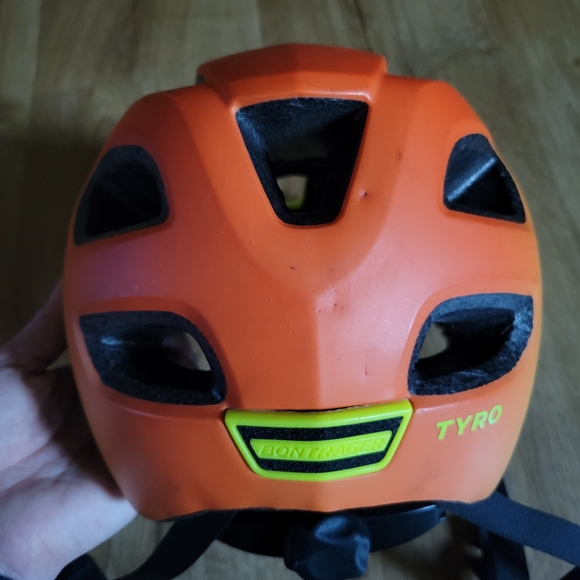 Bontrager Tyro Kids Bike Helmet - Picture 3 of 6